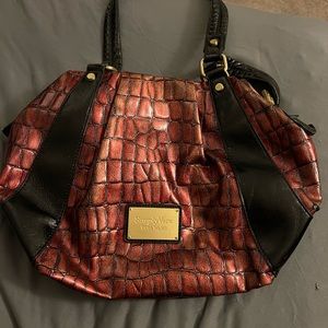 Simply Vera Burgandy Crocodile Shoulder Bag